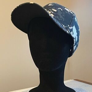 Blue Camouflage Snap Back Hat 🆕